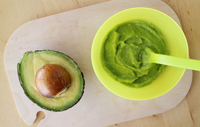 smashed avocado and banana puree.jpg